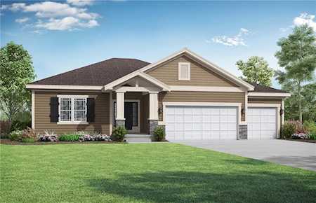 1912 SW Hightown Dr Lee's Summit, MO 64082