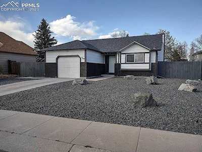 1760 Leoti Drive Colorado Springs, CO 80915