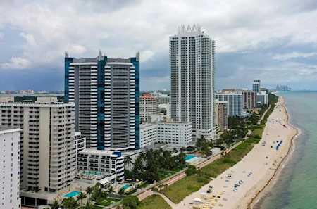 6301 Collins Ave #1003 Miami Beach, FL 33141