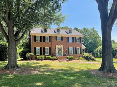 4533 Arborway Way Charlotte, NC 28211