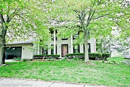 1030 Fairmount Dr Ann Arbor, MI 48105