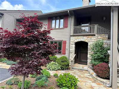 136 Mayview Manor Ct Blowing Rock, NC 28605