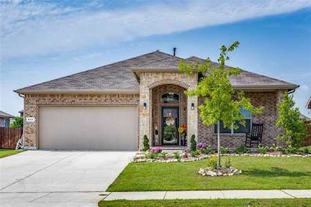 633 Camber Street Saginaw, TX 76131