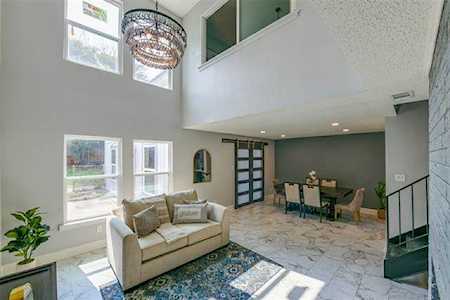 2106 Fleur De Lis Court Arlington, TX 76012