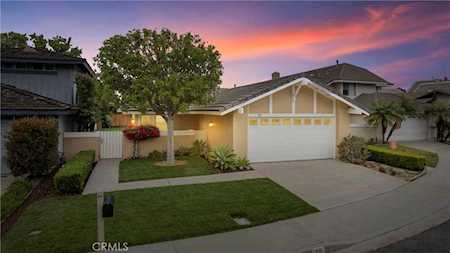 29 Blackswan Irvine, CA 92604