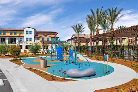 1811 Red Willow Way Oceanside, CA 92056