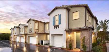 1717 Crabapple Way Oceanside, CA 92056