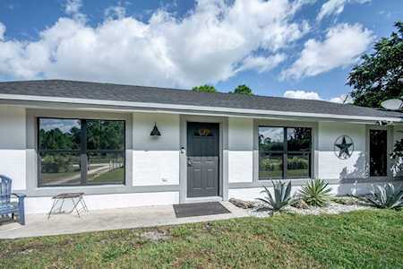 16725 N 75th Place Loxahatchee, FL 33470