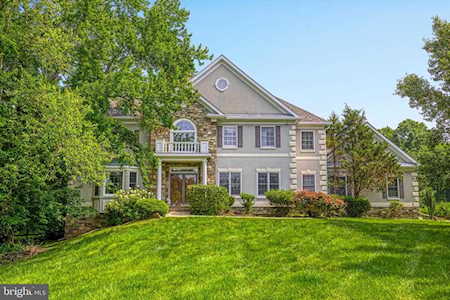 605 Brockman Ct Great Falls, VA 22066