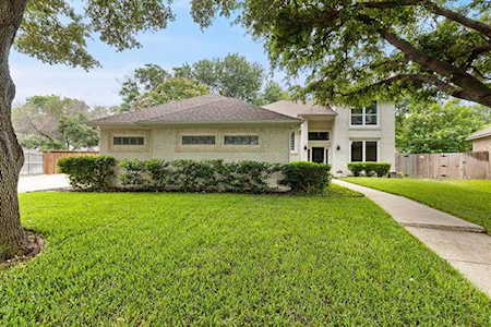 3312 Riverwood Court Fort Worth, TX 76116