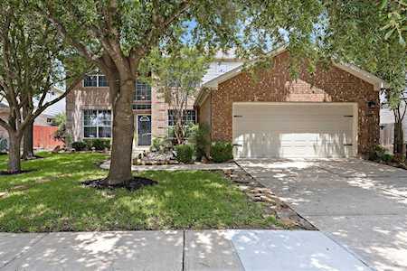 13728 Shadowlawn TRCE Manor, TX 78653