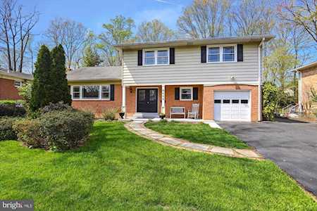 8408 Camden St Alexandria, VA 22308