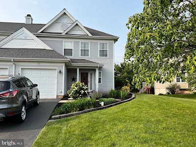 535 Musket Ct Collegeville, PA 19426