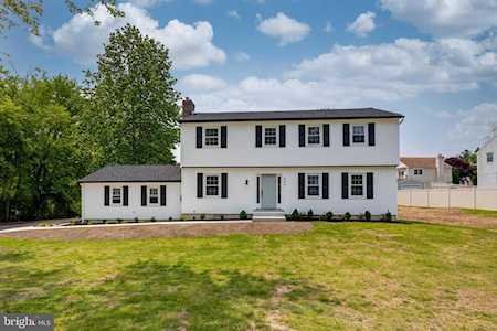 598 Ellis Ave Newtown Square, PA 19073
