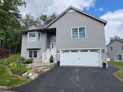 6 Holstein Dr Atkinson, NH 03811