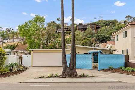 2060 Rosecrans St San Diego, CA 92106