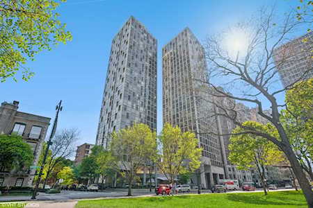 345 W Fullerton Parkway #801 Chicago, IL 60614