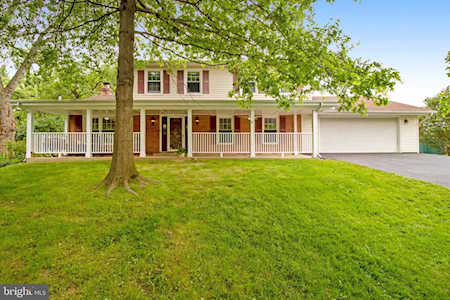 4710 Olde Forge Ct Fairfax, VA 22032