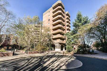 1050 N Stuart St #715 Arlington, VA 22201