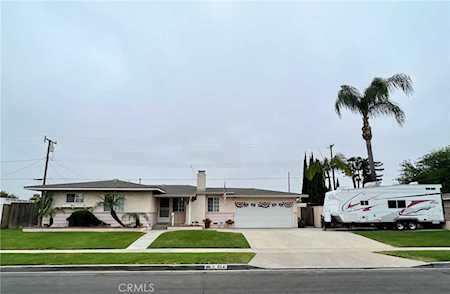 8541 Cedar Dr Buena Park, CA 90620