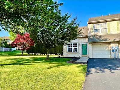 483 Celandine Dr Allentown, PA 18104