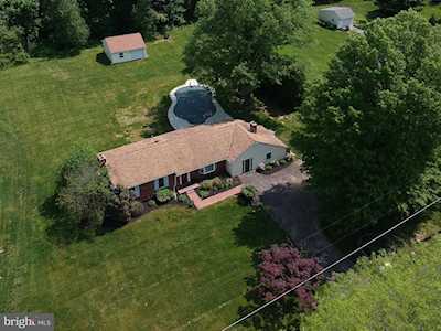 21 Hayhouse Rd Perkasie, PA 18944