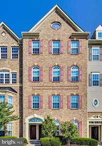 367 Chessington Dr Odenton, MD 21113