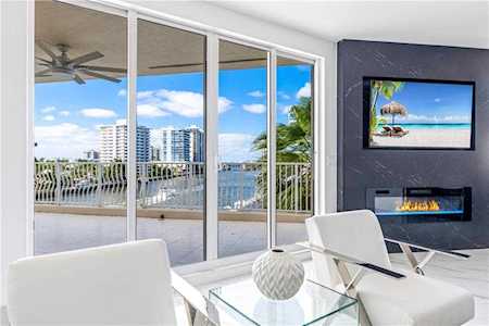 615 Bayshore Dr #401 Fort Lauderdale, FL 33304