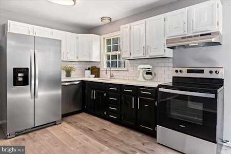 43082 Coles Dr Hollywood, MD 20636