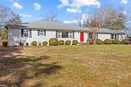 4304 Pontiac Circle Suffolk, VA 23434