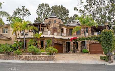 19801 Estate Circle Huntington Beach, CA 92648