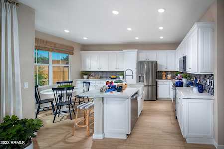1051 W Diamondback Drive Chandler, AZ 85286