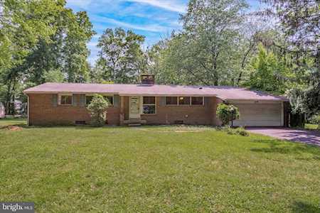24 Morningside Dr Lansdale, PA 19446