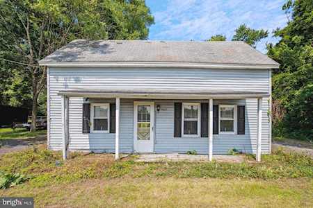 7407 Market St Willards, MD 21874