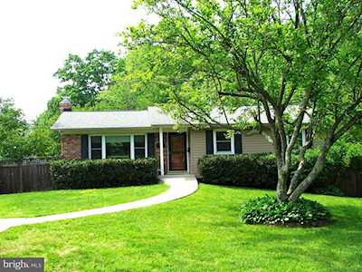 6114 Rockglen Dr Springfield, VA 22152