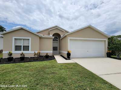 8005 Bracken Lane Melbourne, FL 32940