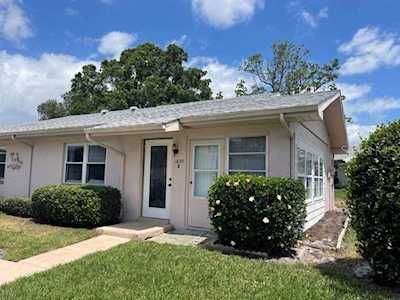 1820 Foxhunt Dr #B Sun City Center, FL 33573