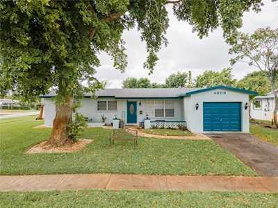 4808 NW 9th St Plantation, FL 33317