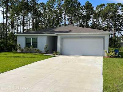 838 SW Harper Boulevard Palm Bay, FL 32908