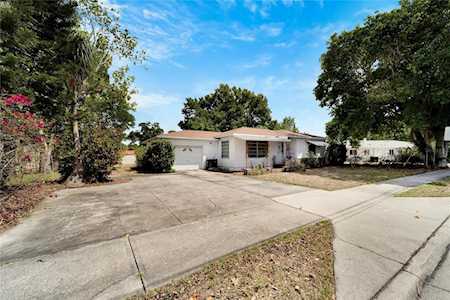 230 Pasadena Ave N St. Petersburg, FL 33710