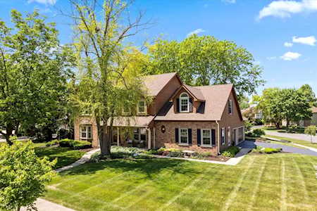 1796 Schillerstrom Ct Wheaton, IL 60189