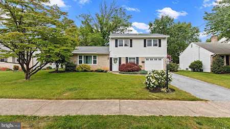 1109 Baldwin St Mechanicsburg, PA 17055