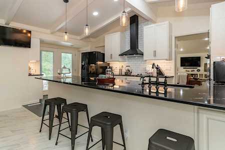 3075 Rockford Drive Columbus, OH 43221