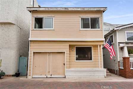 24 B Surfside Surfside, CA 90743