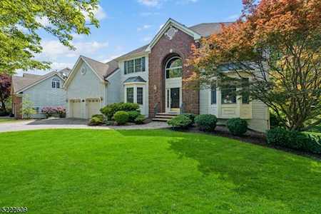 20 Beacon Crest Dr Bernards Twp., NJ 07920