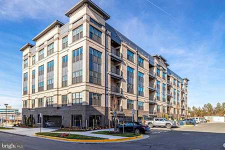 2319 Field Point Rd #404 Herndon, VA 20171