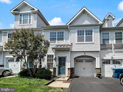 318 Ross Ct Wyncote, PA 19095