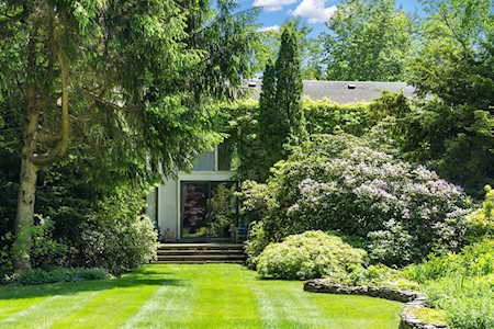 49 Thissell Beverly, MA 01915
