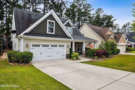 166 Moultrie Lane Aberdeen, NC 28315