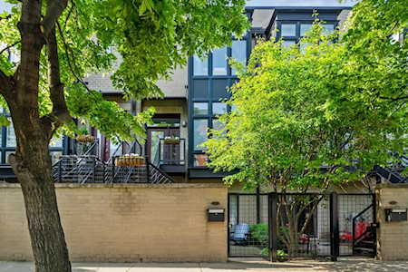 1717 W Diversey Parkway Chicago, IL 60614